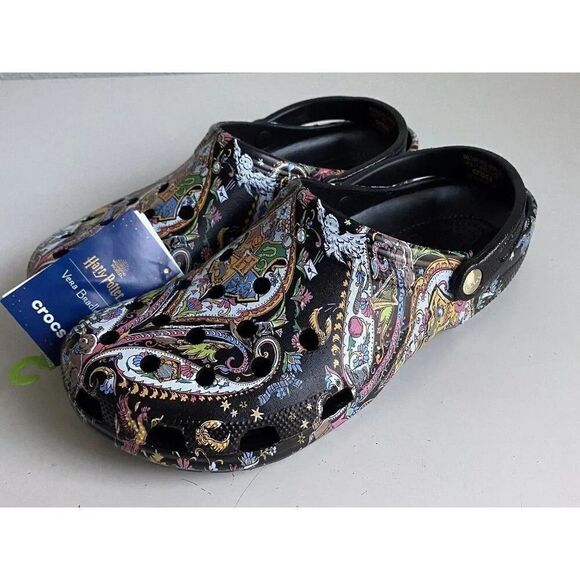 Crocs Classic Harry Potter Vera Bradley Clog Sandals Black Multi Men’s Sz 13 NEW - Picture 10 of 12